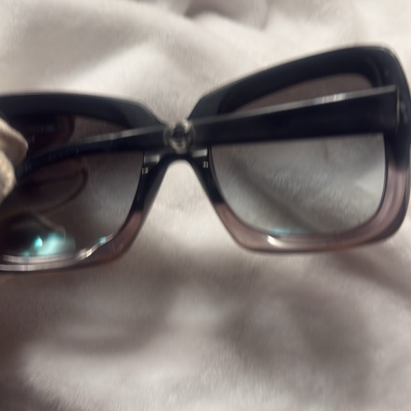 Authentic Vintage Chanel Sunglasses - Picture 7 of 13